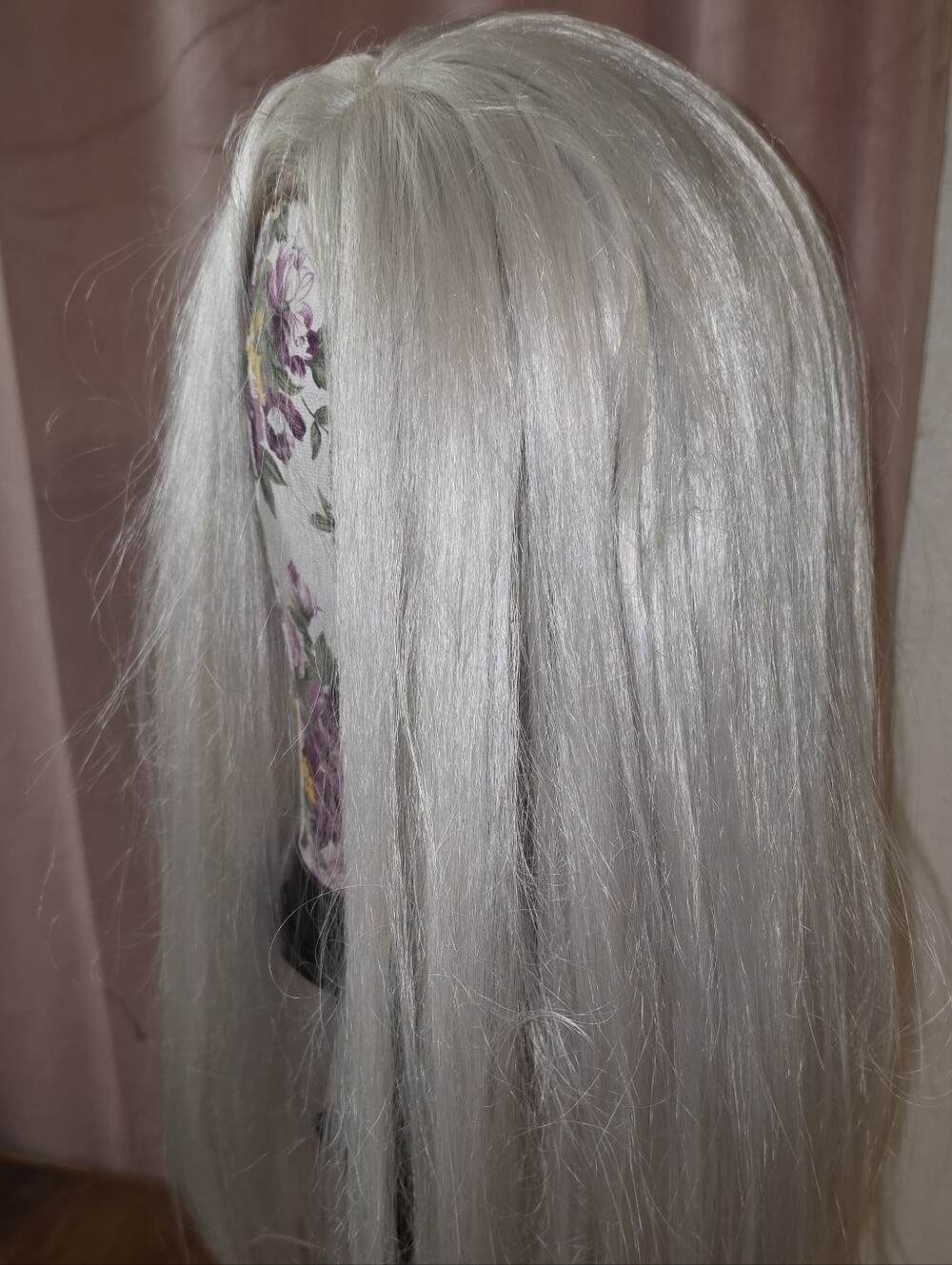 Silver Blonde Long Straight Women's Wig - Brand Unspecified